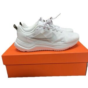 Nike Downshifter 12 White Running Shoes Womens DD9294-100 Size 8 New
